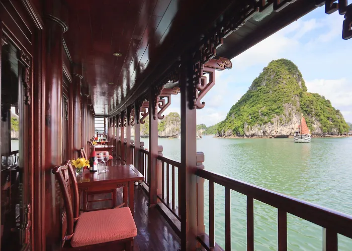  Royal Palace Cruise 4*