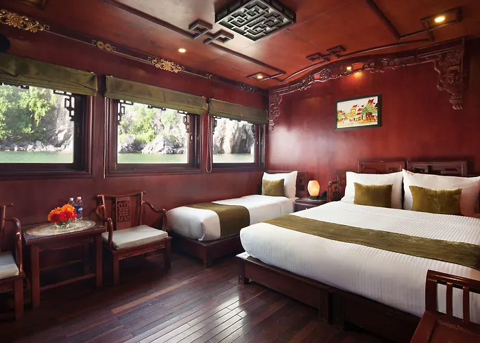  Royal Palace Cruise 4*
