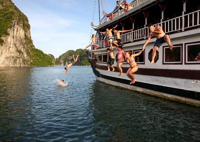  Royal Palace Cruise 4*