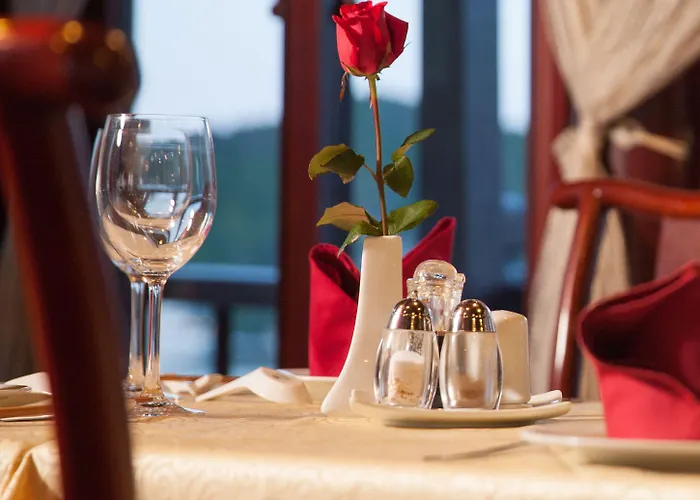  Royal Palace Cruise 4*