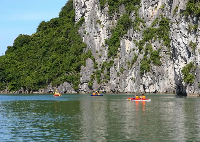 Royal Palace Cruise 4* Hạ Long
