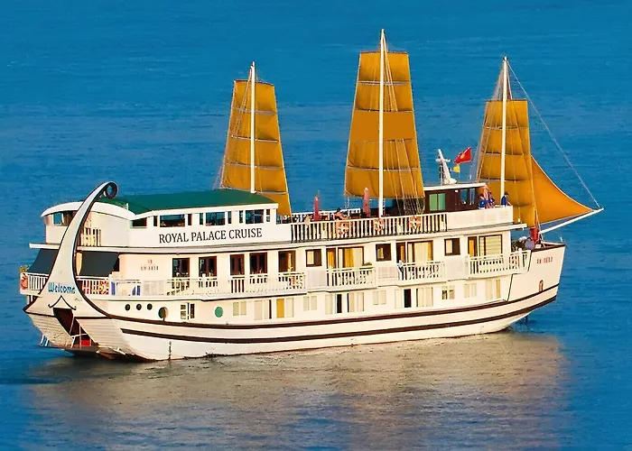  Royal Palace Cruise 4*