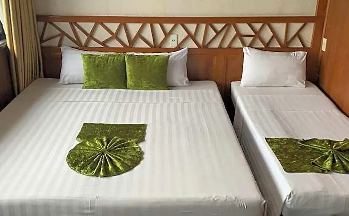 Royal Palace Cruise 4* Hạ Long