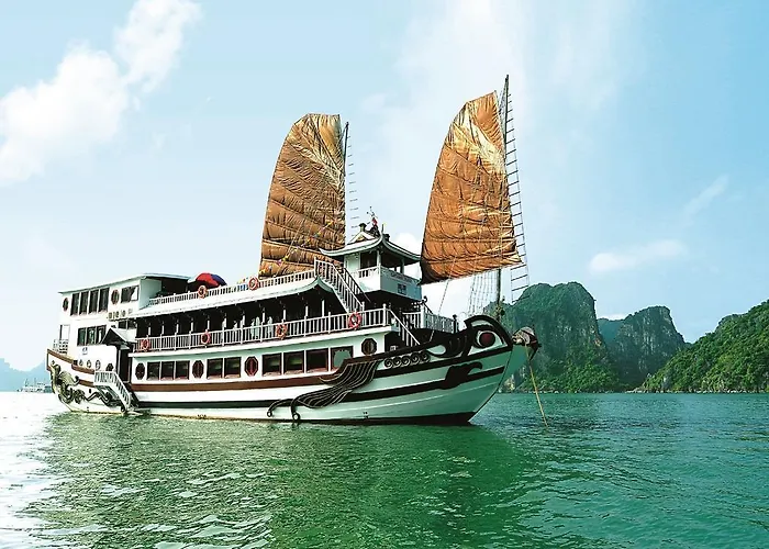  Royal Palace Cruise Hạ Long